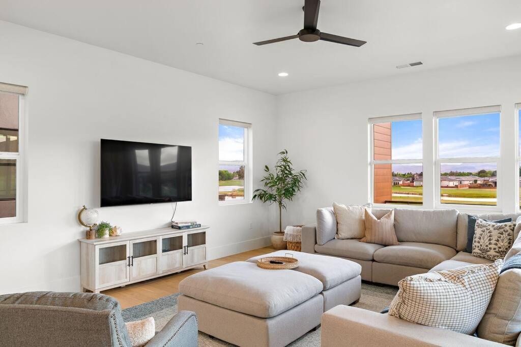 Villa 22 A Fairway To Heaven, Brand New Listing! Stunning Views! St. George Exterior photo